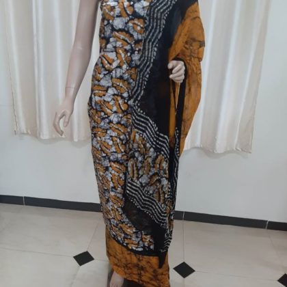 Look graceful in the latest designs of Printed Salwar Suits