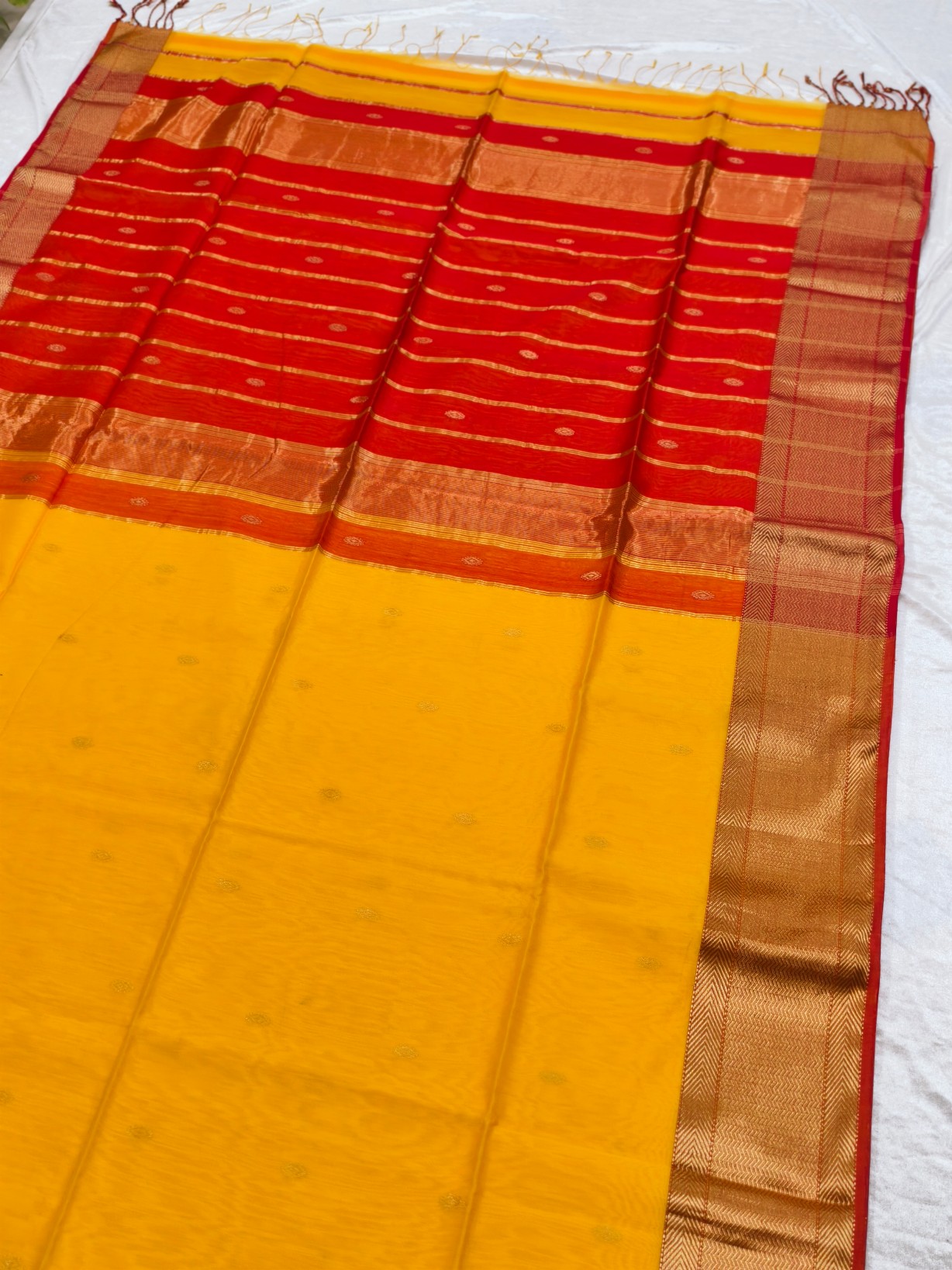 Handloom Maheshwari Saree - Image 3